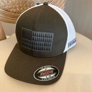 Columbia Mesh Tree Flag Ball Cap NWT
